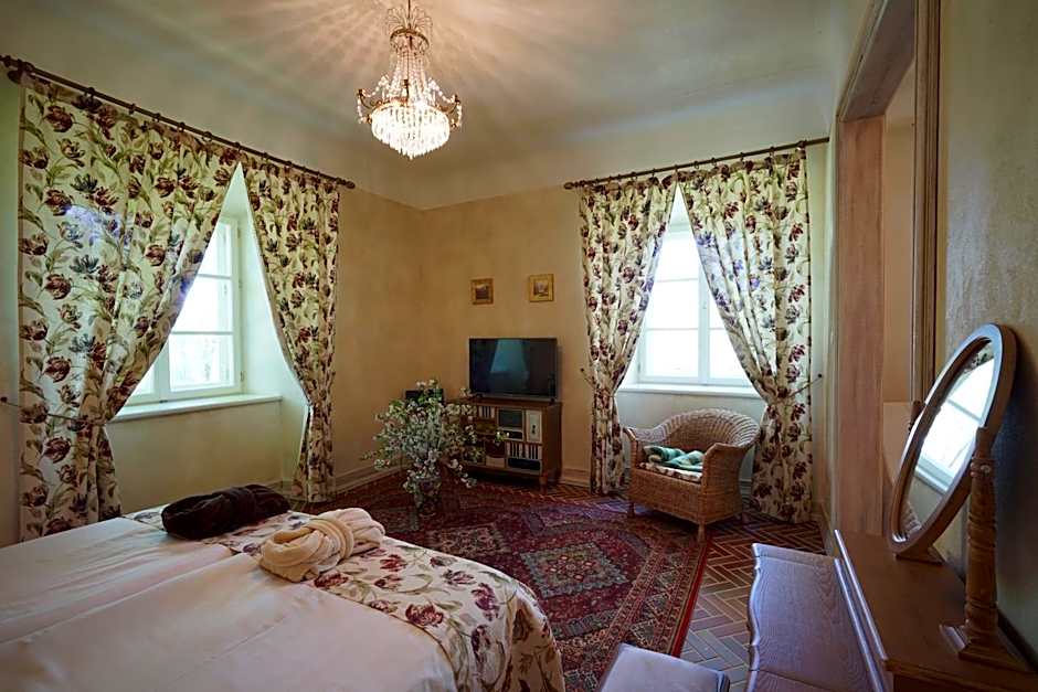 Liepupe Manor