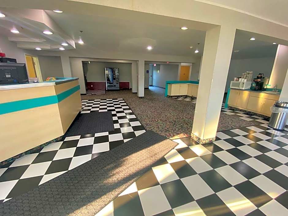 Motel 6 McAlester OK - South