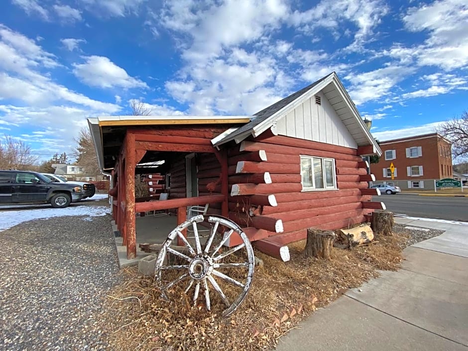 Roundtop Mountain Vista - Cabins and Motel