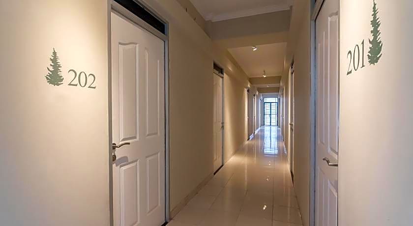 RedDoorz Plus @ Bagusrangin Street