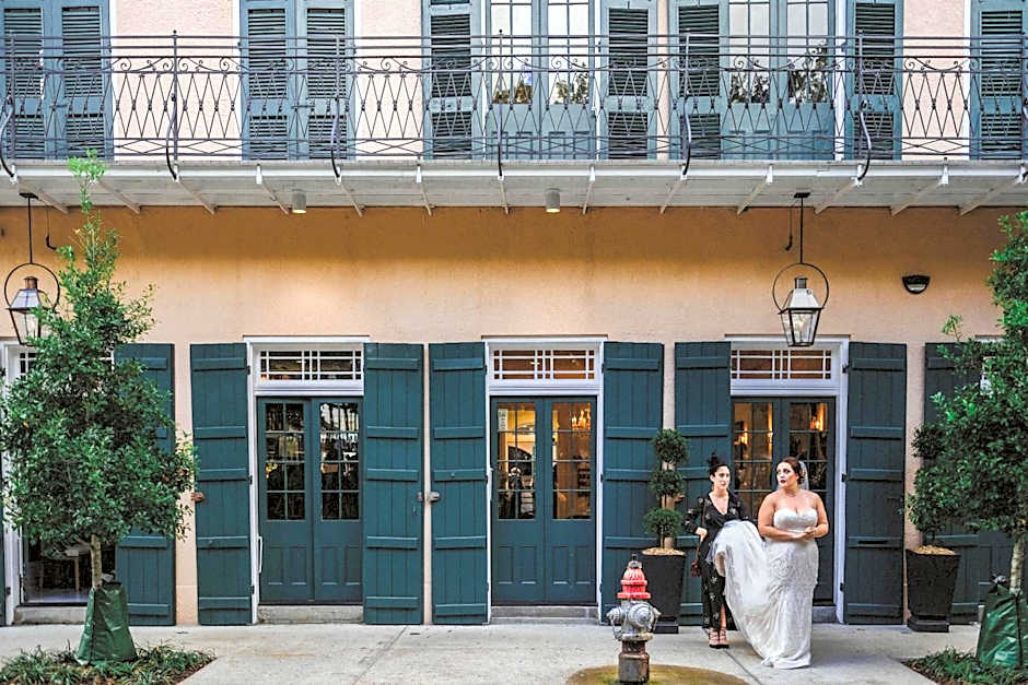 Royal Frenchmen Hotel and Bar