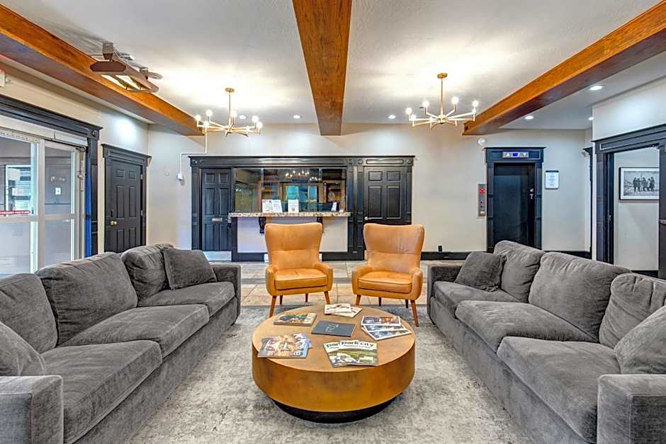 Treasure Mountain Inn