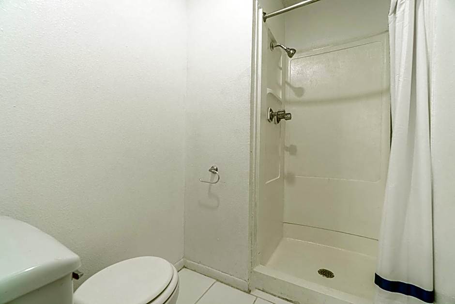 Budget Inn By OYO Palestine TX Hwy 79