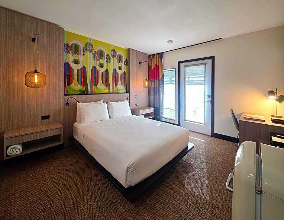 Mahala - 21 and Over - A Town & Desert Boutique Hotel