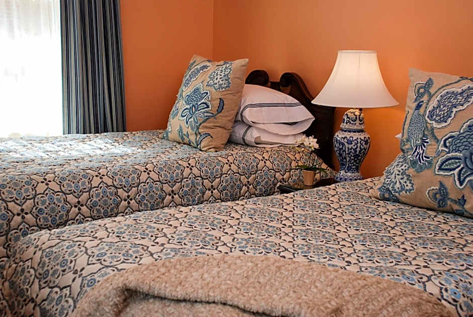 Inn by the Bandstand a Boutique Hotel