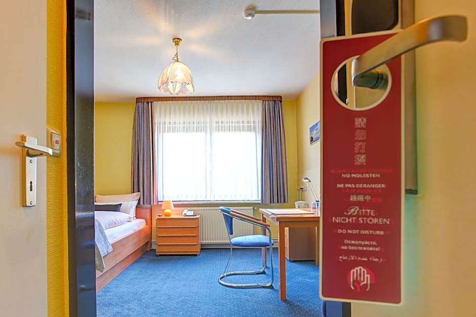 Hotel Elbinsel free parking