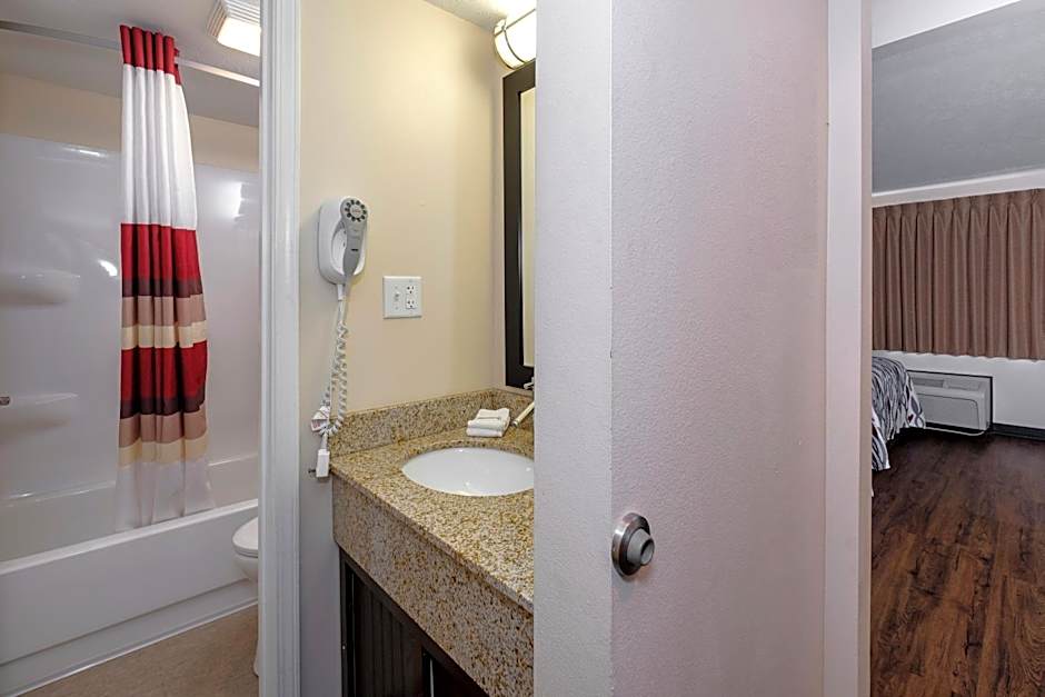 Red Roof Inn Vermillion - U of South Dakota