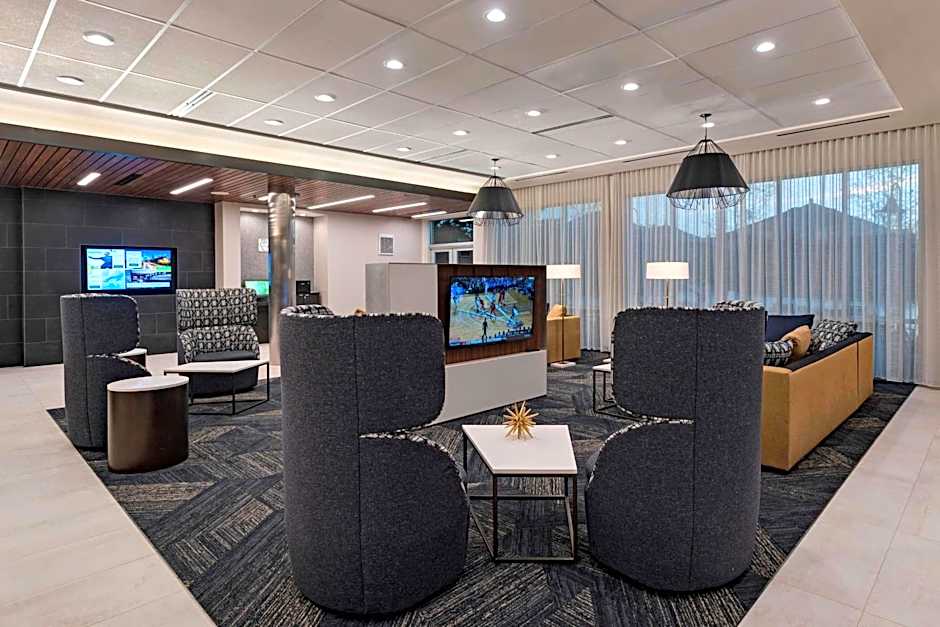 Courtyard by Marriott Houston Sugar Land/Lake Pointe