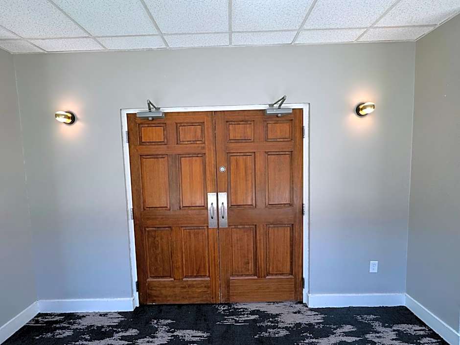 Clarion Inn & Suites Dothan South