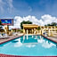 Howard Johnson by Wyndham Historic Lake Charles