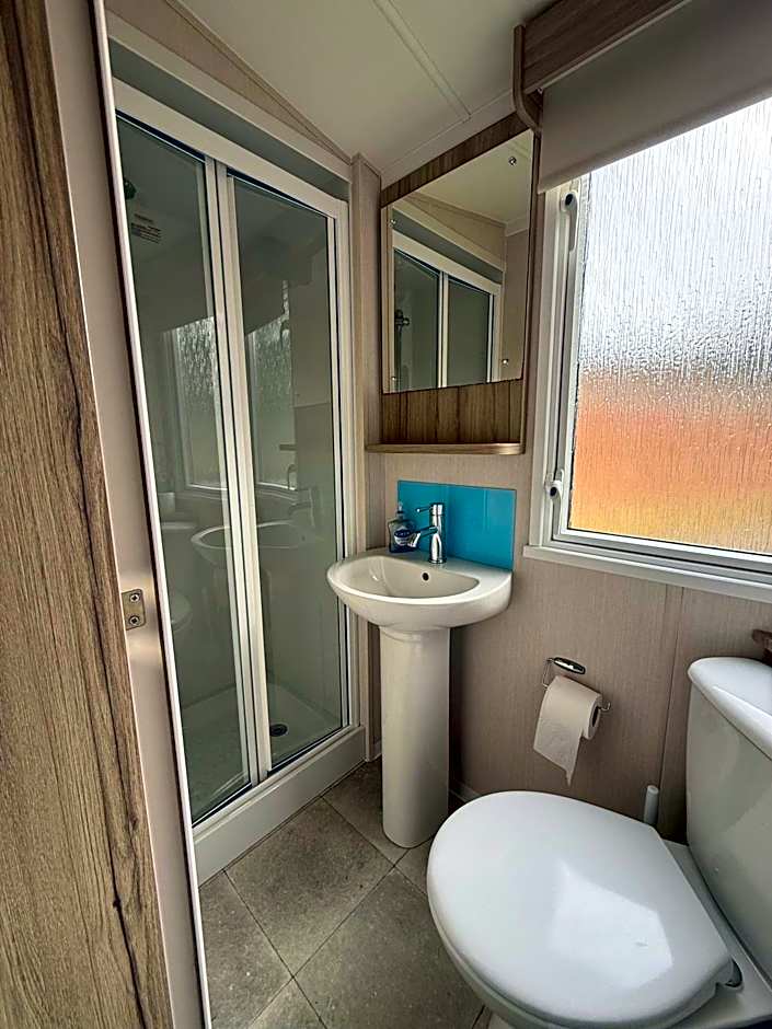 The Trout Van - Beautiful, luxury static caravan