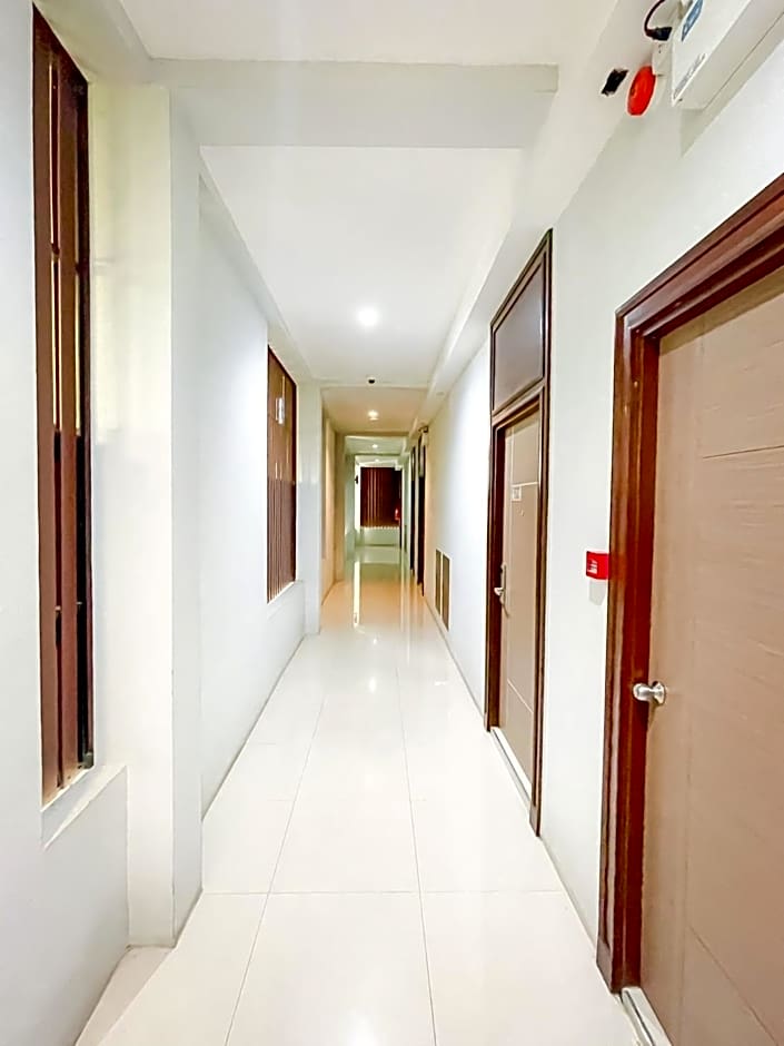 The S.G. Hotel (SHA Certified)