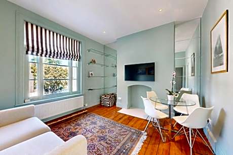 Stunning Apartment in Clapham Old Town