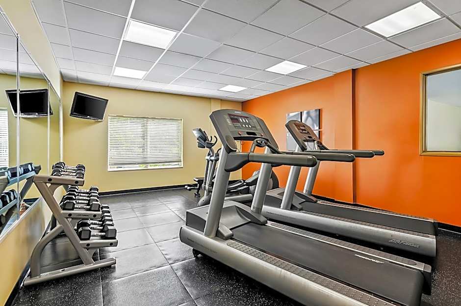 Country Inn & Suites by Radisson, Princeton, WV