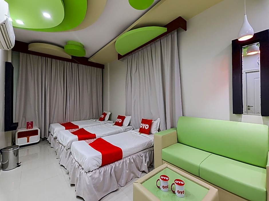 Palette Muscat Al Bayrahaa