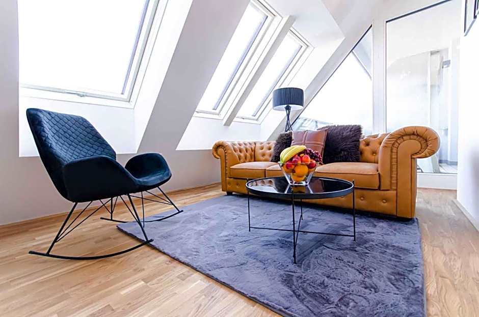 Grand Quarters City Residence