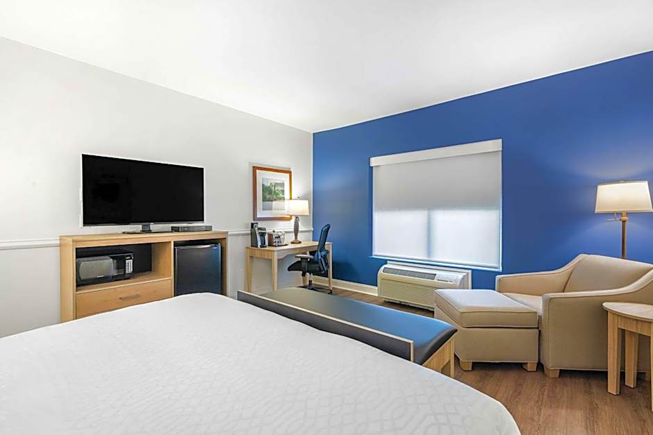 Best Western Plus Westgate Inn & Suites