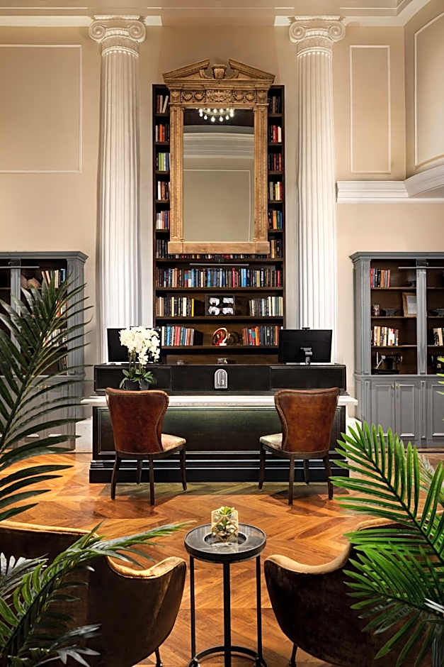 The Gregorian Hotel
