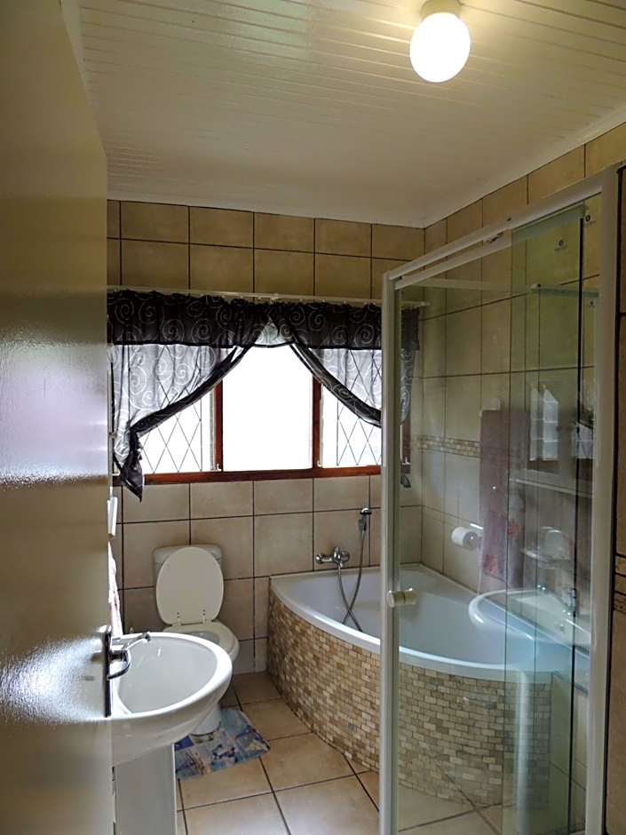 Fishermans Flat and House