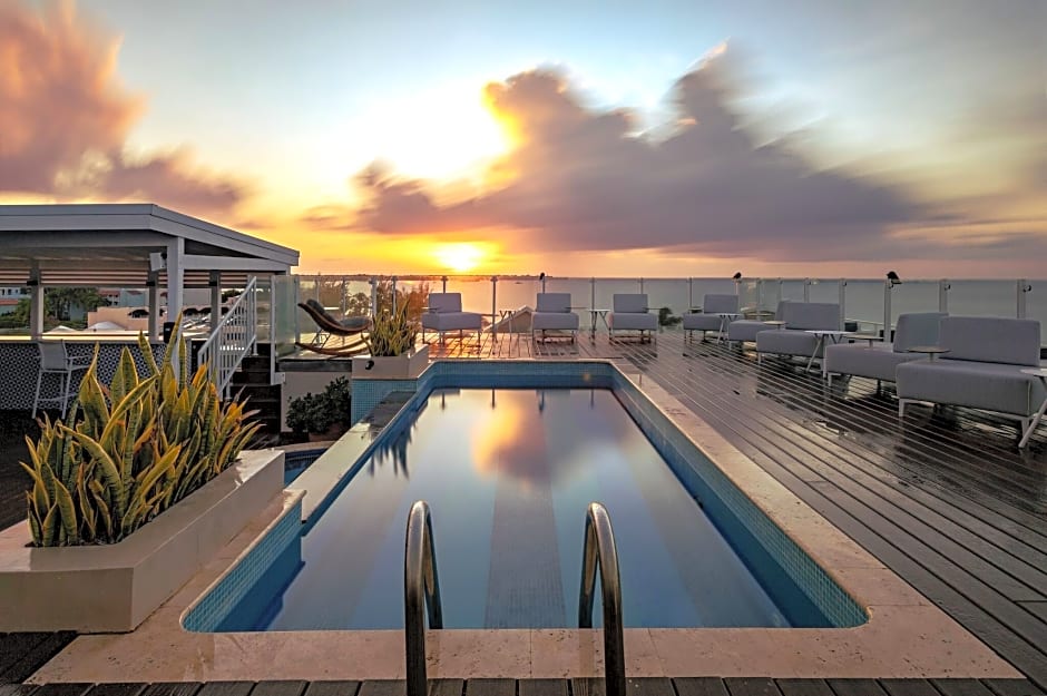 O2 Beach Club & Spa