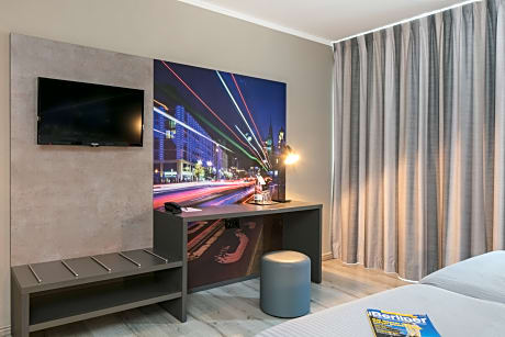 Double or Twin Standard