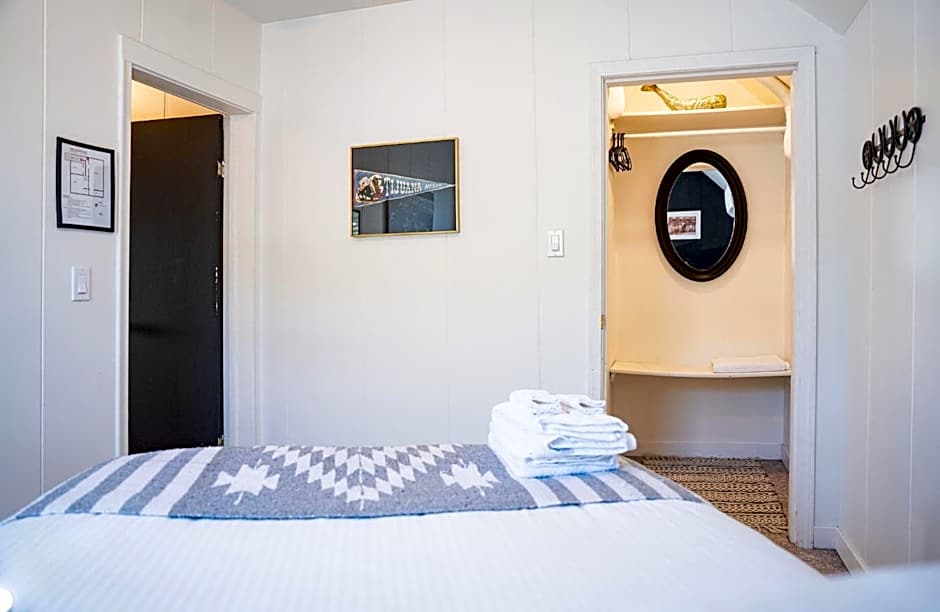 The Downtown Hive by Revelstoke Vacations