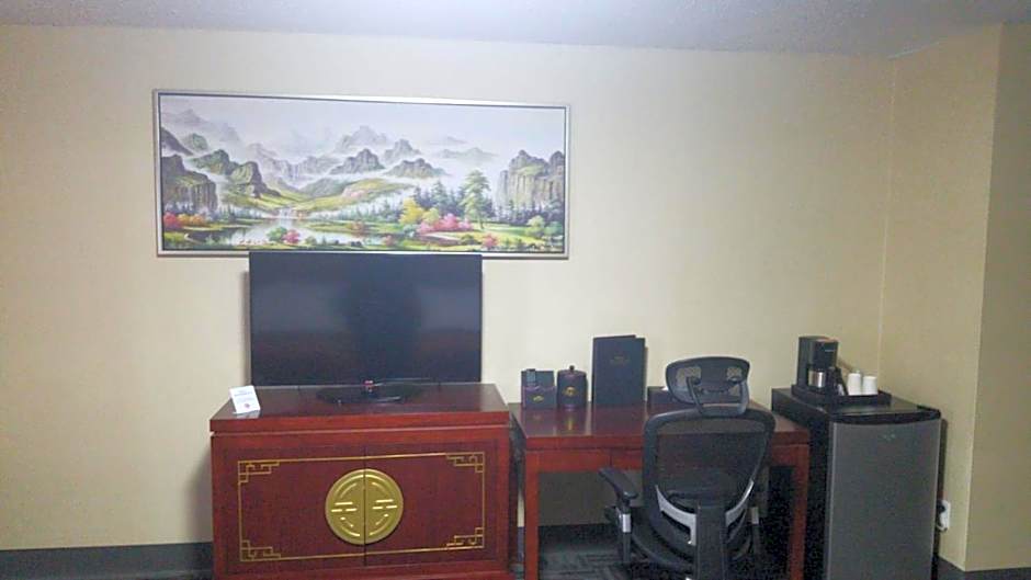 Baymont by Wyndham Montreal Airport