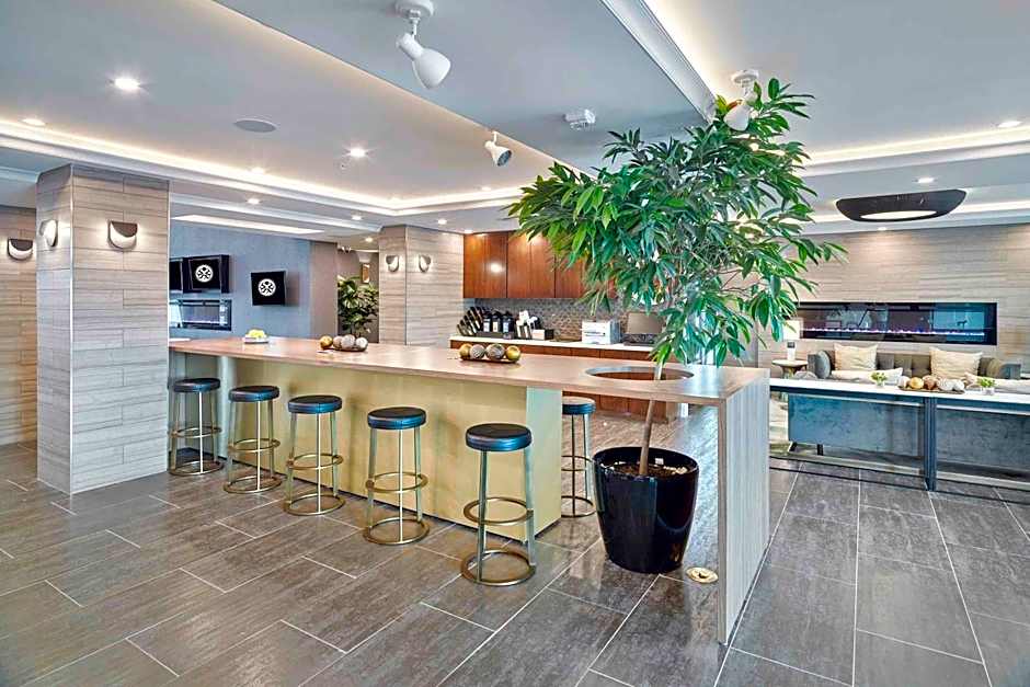 Sandman Signature Plano-Frisco Hotel