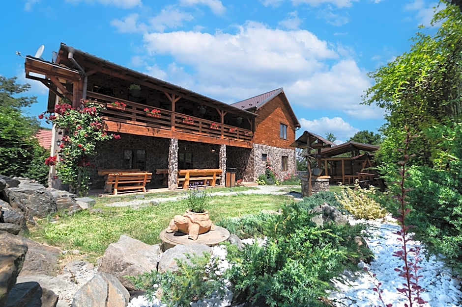 Casa de vacanta Sadu