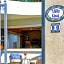 Villa Kiwi. Huge Pool, Steps To Town n Beach. 6 plus BRM 7.5 BTH 3 KCN