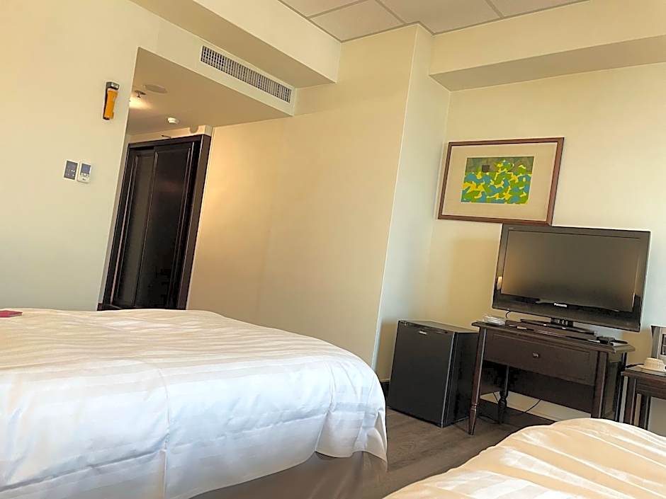 Metro Hotel