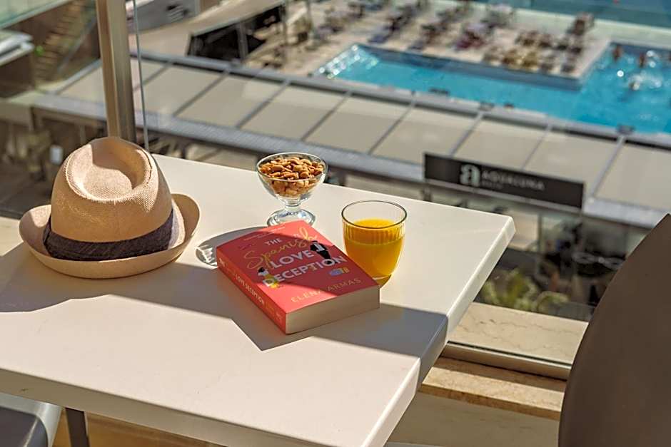 115 The Strand Hotel by NEU Collective