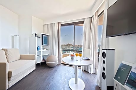 The Level Grand Premium Room Sea View