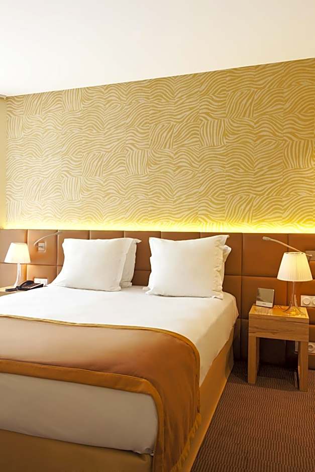 Golden Tulip Avignon Le Paradou