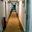 Jinpeng Hotel (Guangzhou Yongqingfang Chenjiaxuan Subway Station)