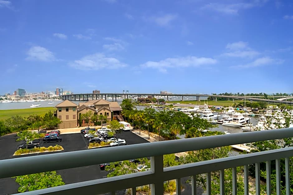 SpringHill Suites by Marriott Charleston Downtown/Riverview