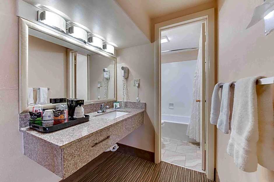 Best Western Movie Manor