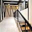 2Ph Large 2Brm 3 bath AC private terrace apt