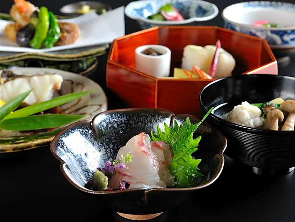 Heihachi Tea House Inn