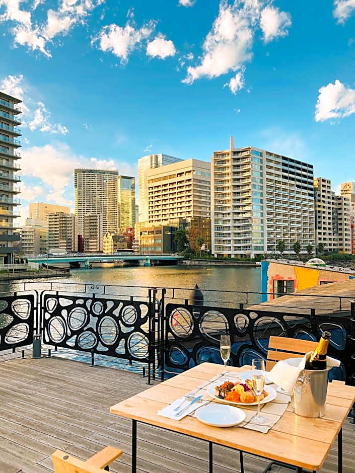 PETALS TOKYO - Floating Hotel