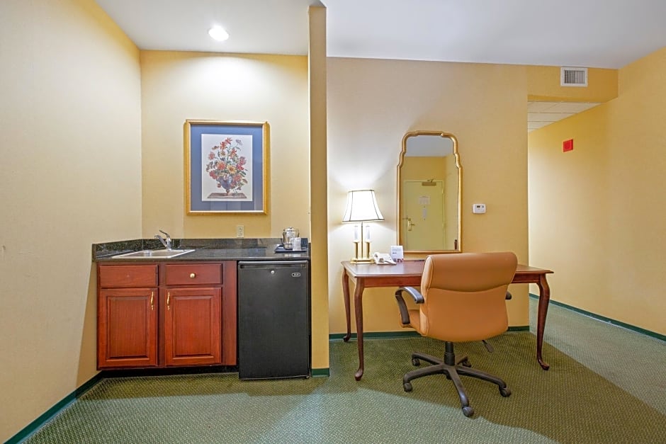 OYO Hotel St Louis Downtown City Center MO