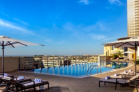 Staybridge Suites Dubai Internet City By IHG