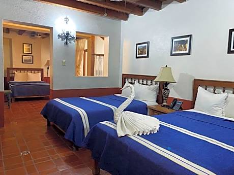 Family Room (6 Adults)