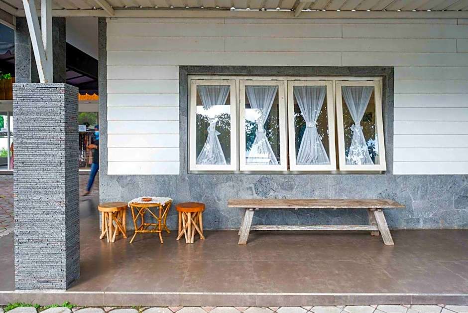 RedDoorz near XT Square 4