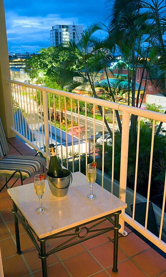 Inn Cairns Boutique Apartments