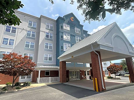 Comfort Inn & Suites Virginia Beach - Norfolk Airport