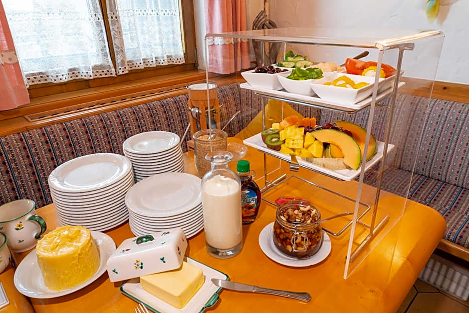 Bauernhofhotel "die Unterbergerin" - Zimmer mit Frühstück und Ferienwohnungen in Gastein mit GRATIS Thermeneintritt