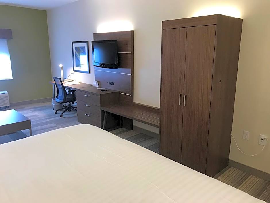 Holiday Inn Express Rochester-Victor By IHG