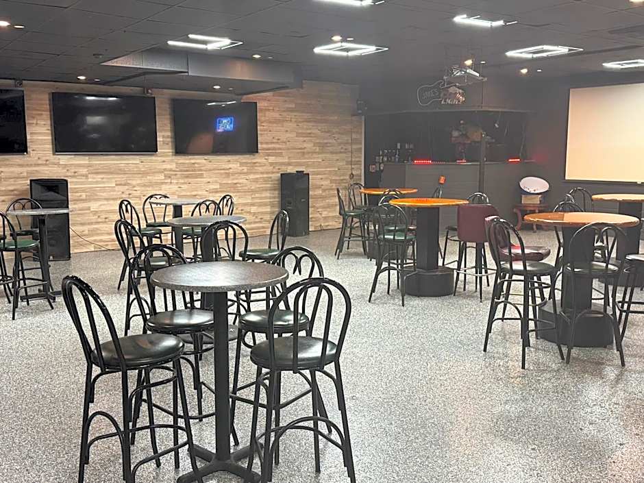 Clarion Inn & Suites Dothan South