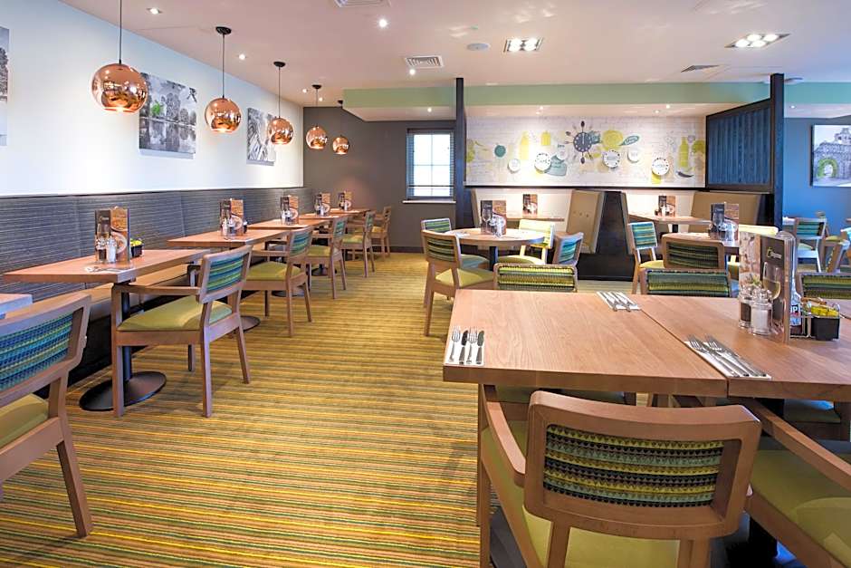 Premier Inn Colchester Town Centre